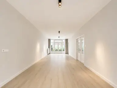 139m2 Appartement te huur voor 3125€/maand in Henegouwerplein, Rotterdam