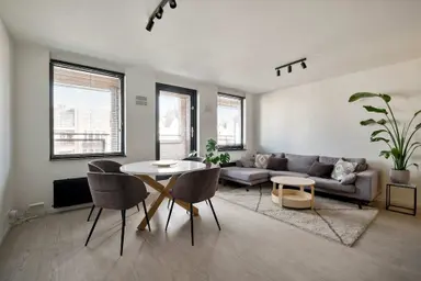90m2 Appartement te huur voor 5700€/maand in Violettenstraat, Amsterdam