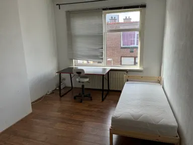 18m2 room to rent for 900€/month in Zwetstraat, The Hague