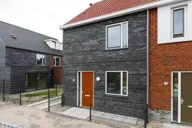 117m2 maison à louer pour 1800€/mois à Eksteenfontein 10, Amsterdam