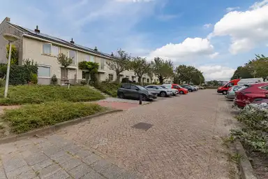 143m2 house to rent for 1985€/month in Ceylon Bastion 17, Velserbroek