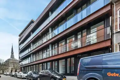 82m2 Appartement à louer pour 1600€/mois à De Ruijterstraat, The Hague