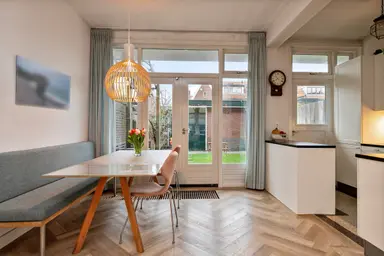 146m2 Casa in affitto per 3750€/mese a Zeemanlaan 33, Leiden