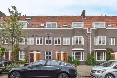 92m2 maison à louer pour 2450€/mois à Mr. P.N. Arntzeniusweg 47-H, Amsterdam