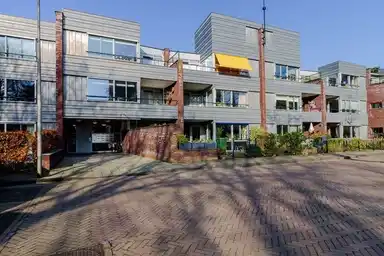77m2 Appartamento in affitto per 1900€/mese a Scholtenlaan, Heemstede