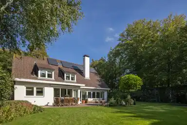 271m2 maison à louer pour 8000€/mois à Groen van Prinstererlaan 4, Wassenaar