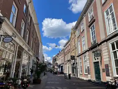 m2 Appartement à louer pour 1225€/mois à Bakkerstraat, Arnhem