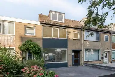 120m2 Casa in affitto per 2250€/mese a Goethartstraat 14, Zaandam