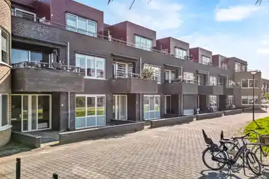 100m2 apartment to rent for 1850€/month in Zwaard 5, Bunschoten-Spakenburg