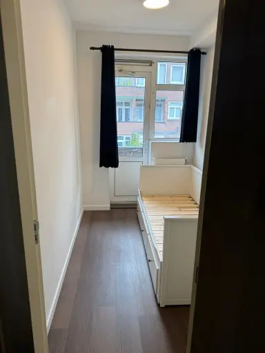 6m2 Chambre à louer pour 675€/mois à Pleinweg, Rotterdam