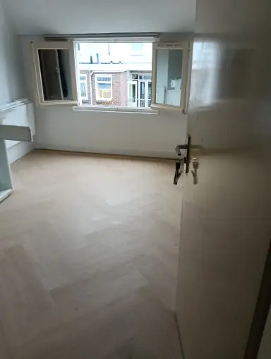 14m2 Kamer te huur voor 1000€/maand in Madurastraat, Amsterdam