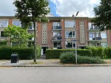 80m2 Appartement à louer pour 1056.42€/mois à Joost van den Vondellaan, Deventer