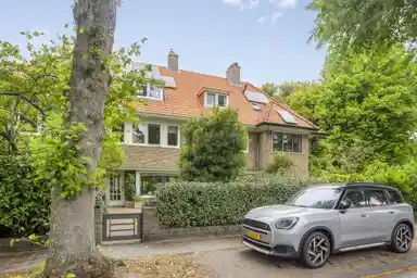 141m2 Haus zur Miete für 4100€/Monat in Ernst Casimirlaan 81, Overveen
