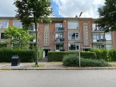 80m2 Wohnung zur Miete für 1057€/Monat in Joost van den Vondellaan, Deventer