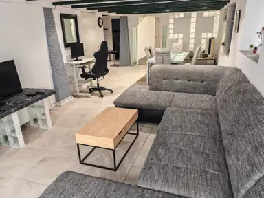 120μ² Διαμέρισμα προς ενοικίαση για 2500€/μήνα σε Lange Haven, Schiedam