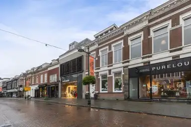 130m2 Appartamento in affitto per 2675€/mese a Wilhelminastraat, Breda