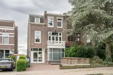 138m2 Appartement à louer pour 2350€/mois à Onderlangs, Arnhem