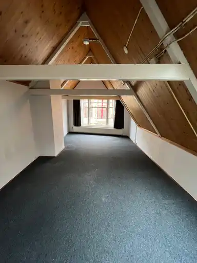 21m2 Chambre à louer pour 645€/mois à Breestraat, Leiden