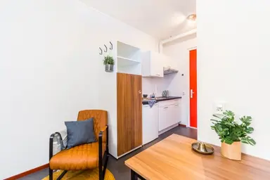 18m2 Zimmer zur Miete für 704€/Monat in G.J. Leonard Ankersmitlaan, Deventer