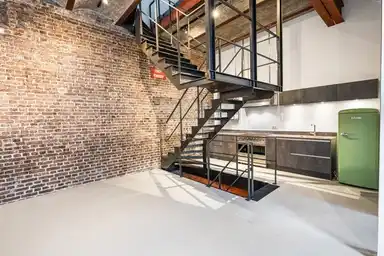 165m2 maison à louer pour 2250€/mois à Uitbelderstraat, Maastricht