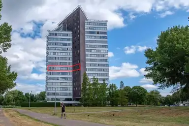 137m2 Appartement à louer pour 2295€/mois à Fellinilaan 78, Almere