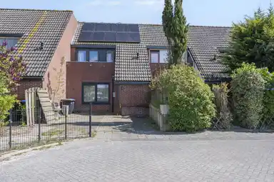 131m2 huis te huur voor 2200€/maand in Jol 20 20, Lelystad