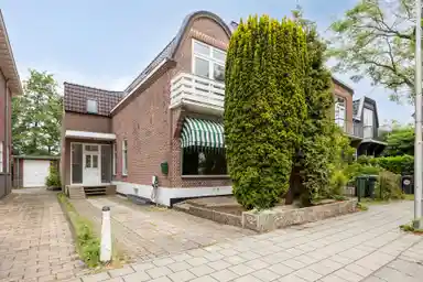 180m2 house to rent for 4450€/month in Ouderkerkerlaan 35, Amstelveen