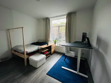 15m2 Kamer te huur voor 800€/maand in Schermlaan, Rotterdam