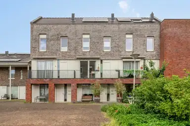 135m2 maison à louer pour 2795€/mois à Roelof Drosthof, Utrecht