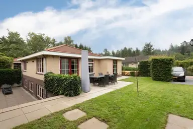 120m2 maison à louer pour 2350€/mois à Schovenhorsterveldweg 7, Putten