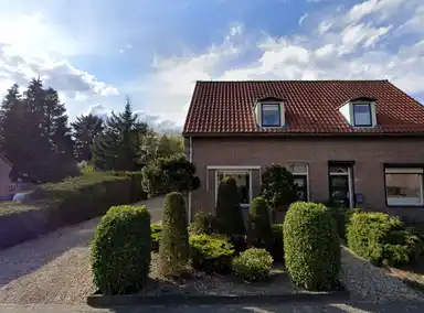 m2 house to rent for 932.93€/month in Casimirlaan 32, Ugchelen