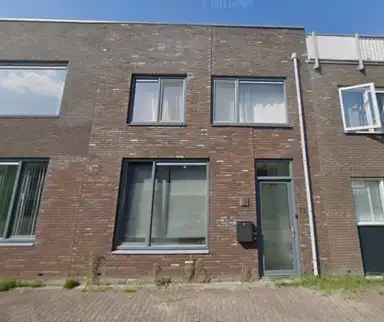 102m2 maison à louer pour 2350€/mois à Venusstraat 15, Almere