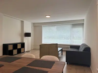 86μ² Διαμέρισμα προς ενοικίαση για 2185€/μήνα σε Willem Landréplein, Schiedam