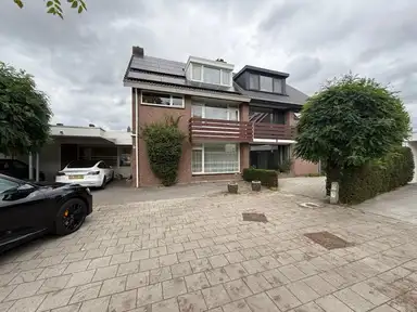 190μ² μονοκατοικία προς ενοικίαση για 2600€/μήνα σε Warmelo, Eindhoven