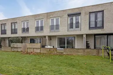 114μ² μονοκατοικία προς ενοικίαση για 1500€/μήνα σε Het Waal 9, Emmen