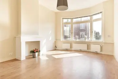 98m2 Appartamento in affitto per 2275€/mese a Goudenregenstraat, The Hague