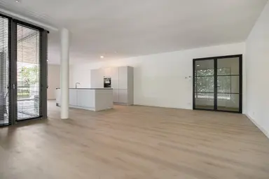 175m2 Appartamento in affitto per 3000€/mese a Willem van Oranjelaan 91, Breda