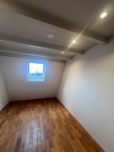 8m2 Kamer te huur voor 275€/maand in Van Hogendorpstraat, Amsterdam
