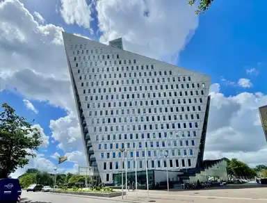 75m2 apartment to rent for 1850€/month in Leyweg, The Hague