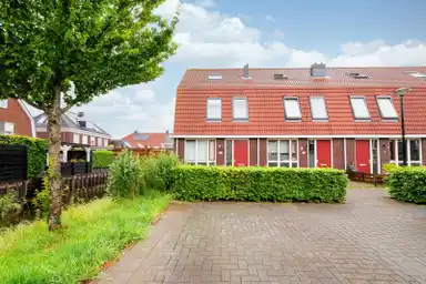 97m2 house to rent for 1228€/month in Groote Geldebosch 69, Heerhugowaard