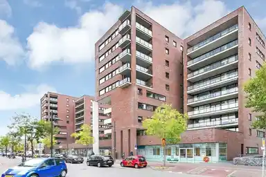 106m2 Appartement à louer pour 2125€/mois à Lichtstraat, Eindhoven