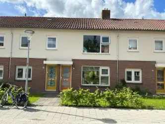 m2 Appartement te huur voor 637.87€/maand in Paul Krugerstraat 83, Steenwijk