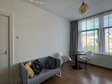 20m2 Chambre à louer pour 975€/mois à Beukelsweg, Rotterdam