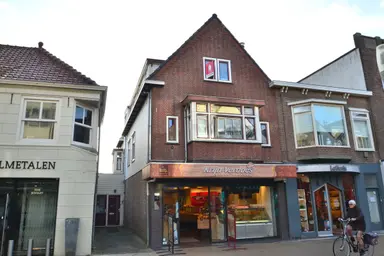 163m2 apartment to rent for 2400€/month in Voorstraat 21, Katwijk