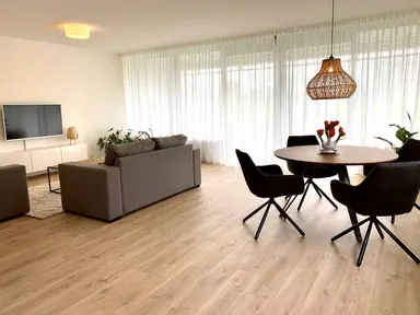 118m2 flat to rent for 3250€/month in Laan van Deshima, Amstelveen