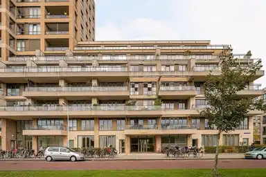 140m2 Appartement à louer pour 3700€/mois à Saskia van Uijlenburgkade, Amsterdam