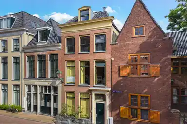 90m2 apartment to rent for 1248€/month in Grote Kerkstraat 27, Leeuwarden
