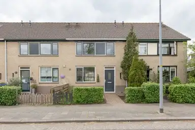 108m2 Haus zur Miete für 2100€/Monat in Zonnebloemweg, Almere