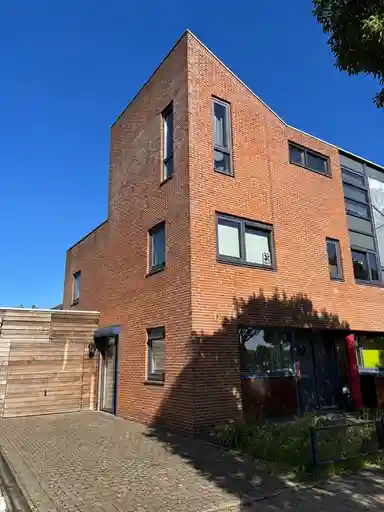 124m2 Haus zur Miete für 2250€/Monat in Eikenlaan, Nijmegen