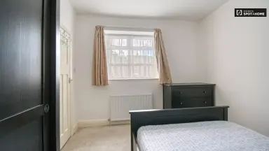 55m2 room to rent for 1350€/month in St. Josephstraat, Arnhem